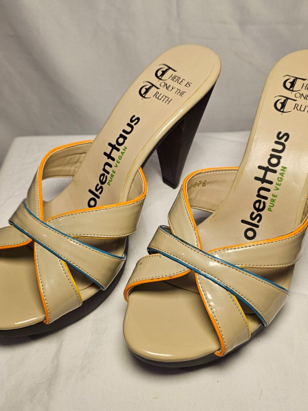 Olsenhaus Capri Heel Nude Women's Size 9 Vegan Peep Toe Platform Dress Shoes